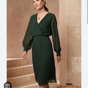 Banana Republic Factory Pleated Midi Dress